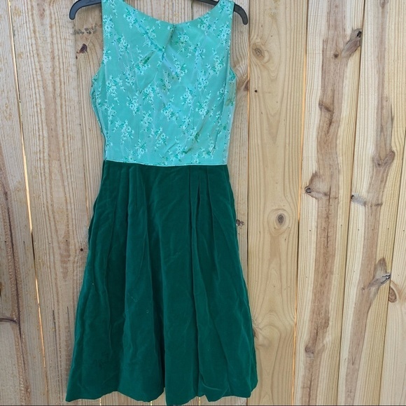 Vintage Handmade Sage & Dark Green Taffeta Velvet Holiday Cottagecore Dress - Picture 6 of 6